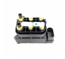 Блок клапанов пневмоподвески для Audi A8 D4 (2010-2017)