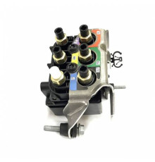 Блок клапанов пневмоподвески для Maserati Levante