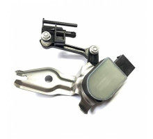 Передний левый датчик регулировки дорожного просвета для Audi Q7 (2005-2015)