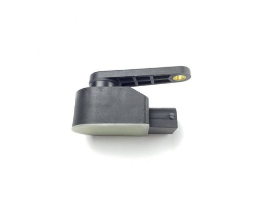 Задний датчик регулировки дорожного просвета для Audi Q7 (2005-2015)