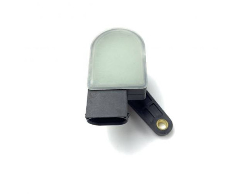 Задний датчик регулировки дорожного просвета для Audi Q7 (2005-2015)