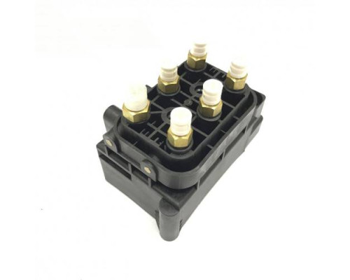 Блок клапанов пневмоподвески для Mercedes-Benz CL-class W216 (2006-2009)