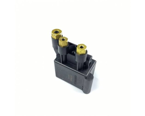 Блок клапанов пневмоподвески для Mercedes-Benz CLS-class W218 (2010-2017)