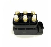 Блок клапанов пневмоподвески для Tesla Model S﻿ (2012-2016)